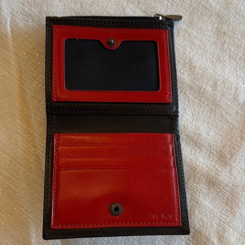 Tumi Black Leather Card Holder - Picture 2 of 2